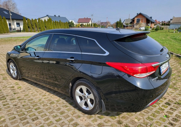 Hyundai i40 cena 31909 przebieg: 238000, rok produkcji 2011 z Sieradz małe 562